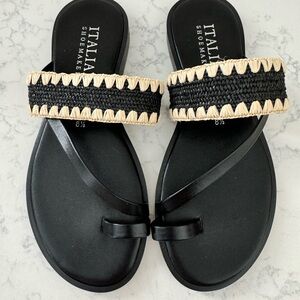 Italian Shoemakers sandals NWOT